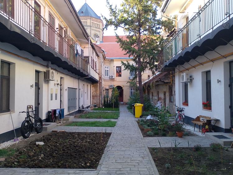 Garsonieră în Traian