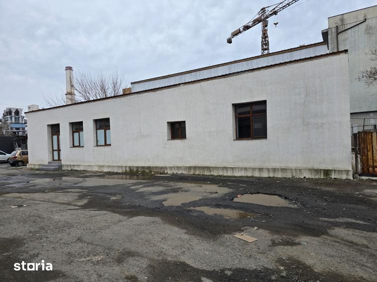 Spațiu comercial, de 300 mp, în Central