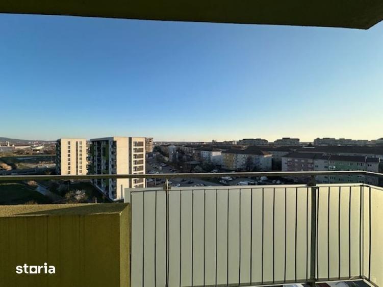 Apartament cu 3 camere decomandat în Nufărul