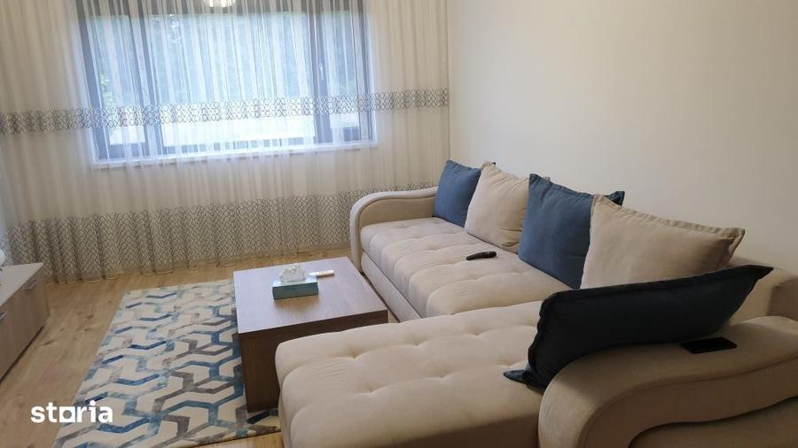 Apartament cu 3 camere, mobilat în Băneasa