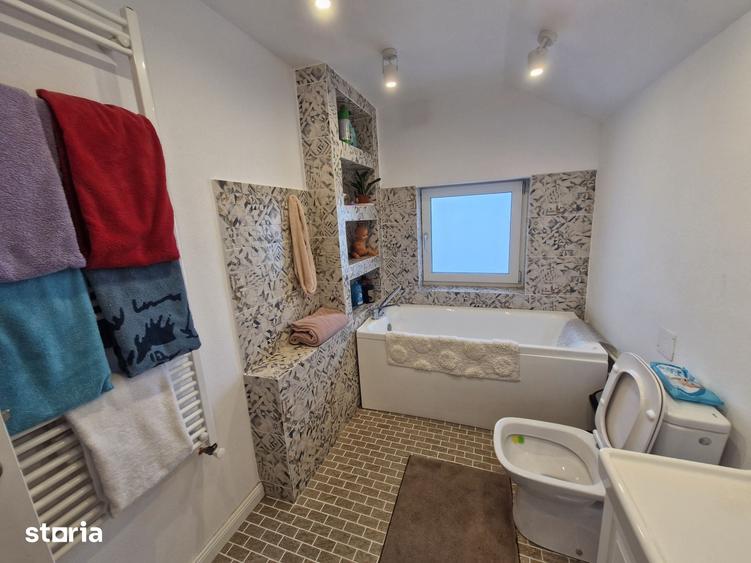 Casă cu 3 camere cu Teren 1247 Mp în Ștefănești