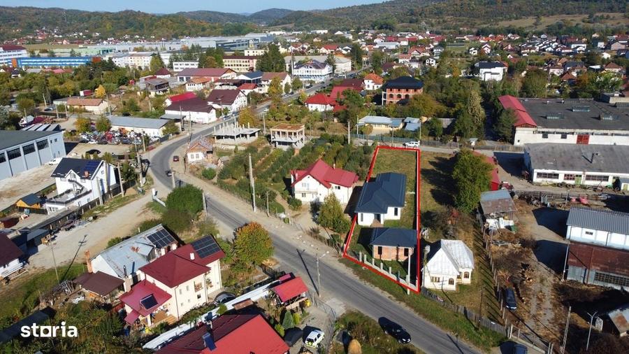 Casă cu 4 camere în Nord