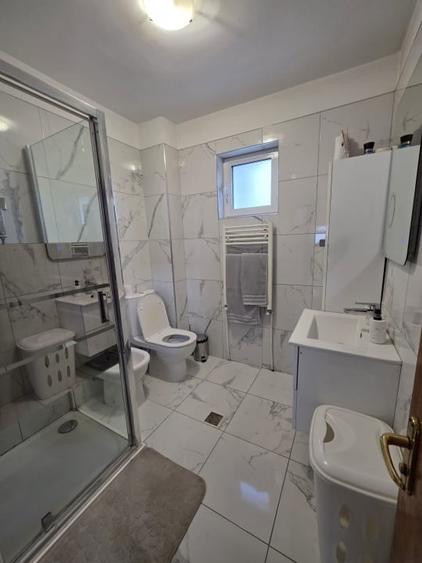 Casă individuală cu 6 camere cu Piscina în Bragadiru