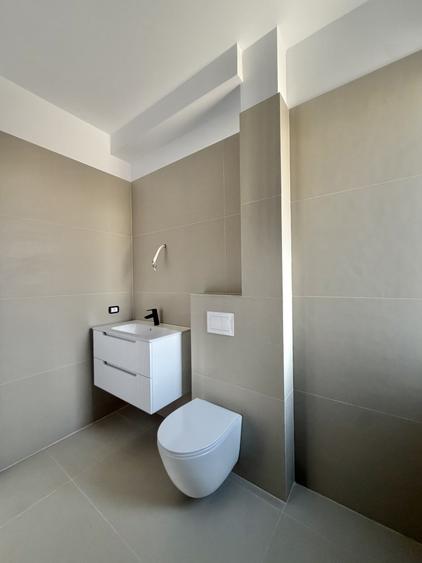 Duplex cu 4 camere cu Canalizare în Giroc
