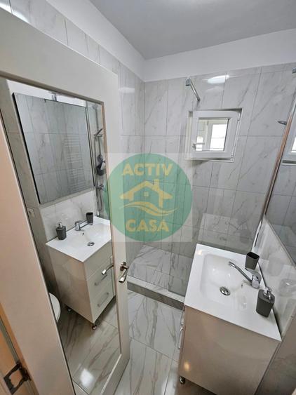 Garsonieră decomandată în Central