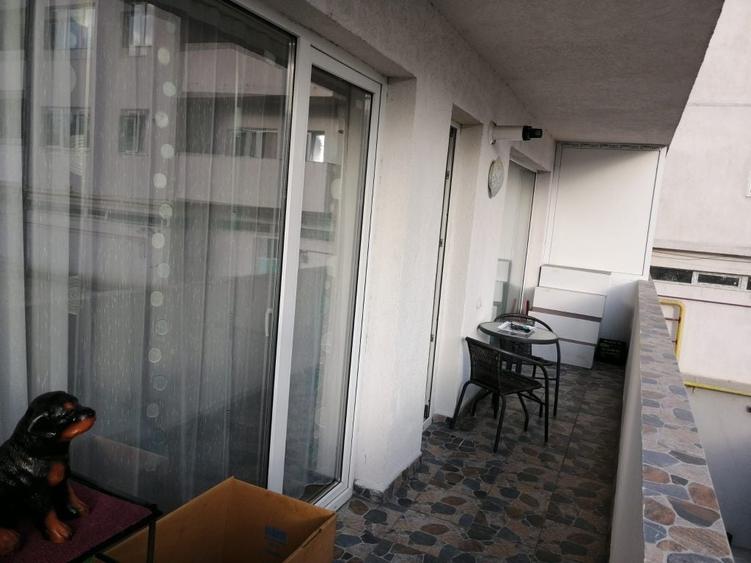 Apartament cu 2 camere decomandat în Mihai Viteazul