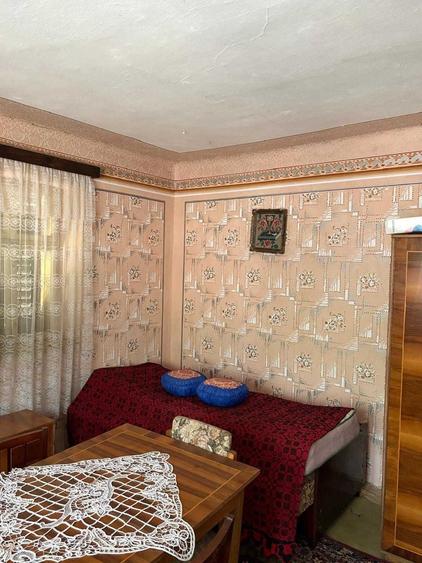 Casă cu 4 camere în Cut