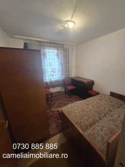 Apartament cu 3 camere decomandat în Păcii