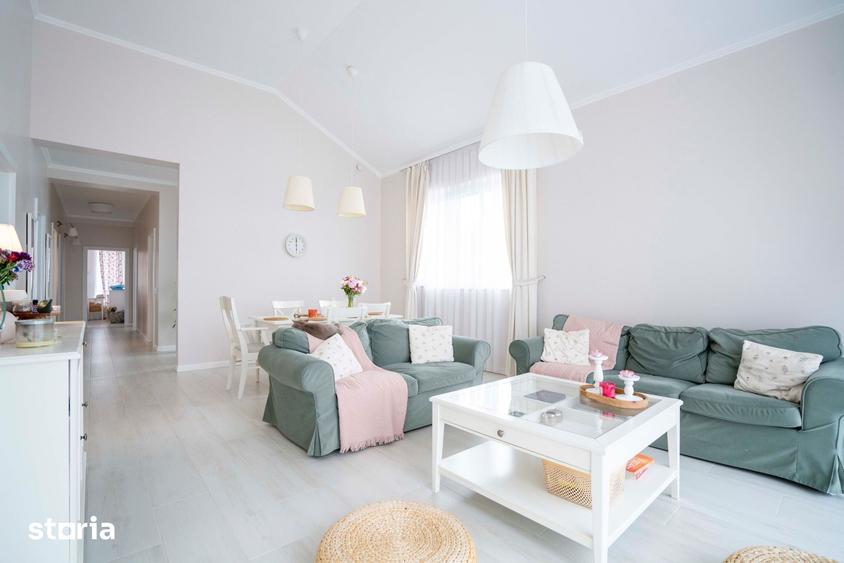 Casă cu 4 camere cu Teren 487 Mp în Sânmartin