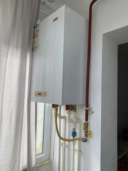 Apartament cu 3 camere decomandat în Nicolina