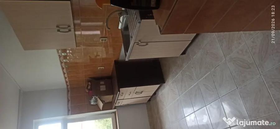 Apartament cu 2 camere decomandat în Alexeni