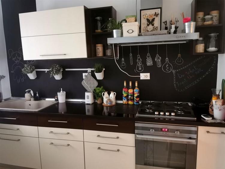 Apartament cu 3 camere decomandat în Andrei Mureșanu