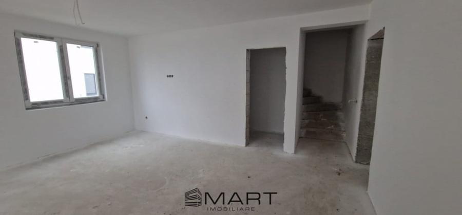 Casă cu 3 camere cu Teren 220 Mp în Central