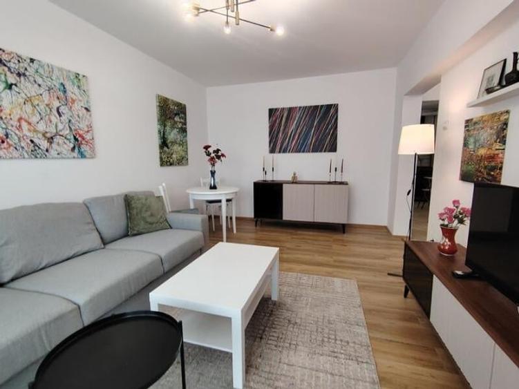 Închiriere Apartament 2 camere în Tineretului,DECOMANDAT, 3 MIN PROX METROU - 12