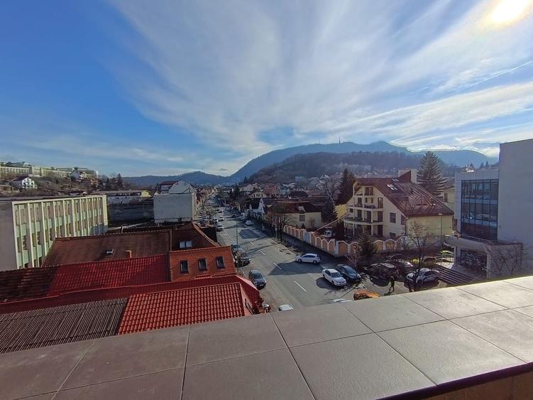 Birou, de 170 mp, în Blumăna
