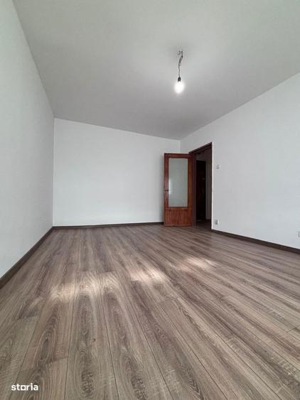Apartament cu 3 camere decomandat în Pantelimon