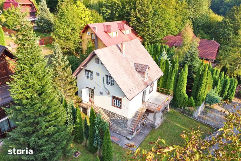 Casă cu 4 camere cu Teren 477 Mp în Sovata