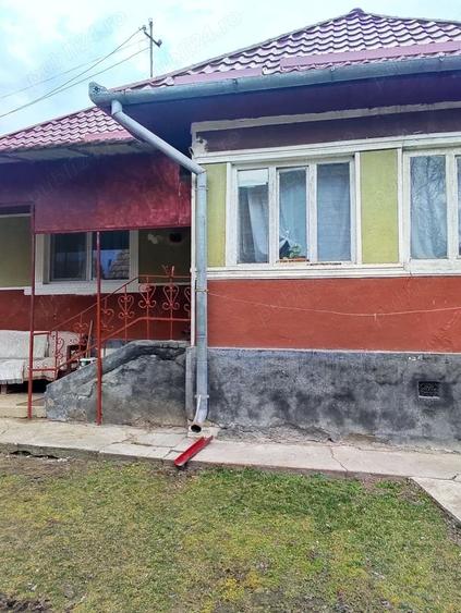 Casă cu 3 camere în Făureni