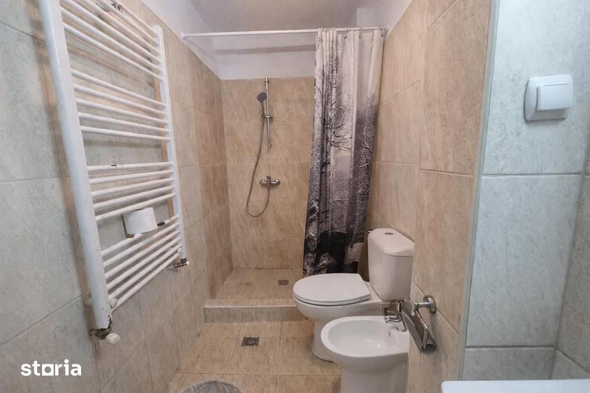 Apartament cu 2 camere decomandat în Gruia