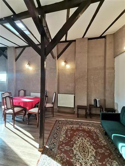 Apartament cu 3 camere decomandat, mobilat în Central