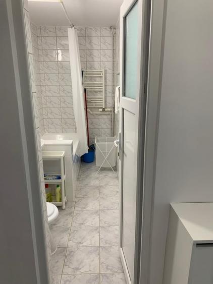 Garsonieră decomandată în Berceni