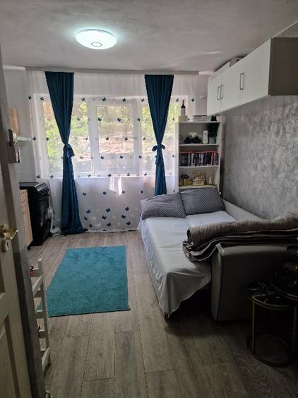 Garsonieră decomandată în Sud-Vest