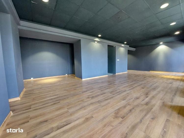Spațiu comercial, de 106 mp, în Delfinariu