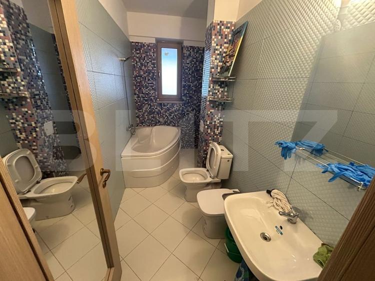 Apartament cu 3 camere decomandat, mobilat în Lunca Cetățuii