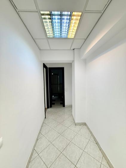 Apartament cu 4 camere decomandat în P-ța Unirii