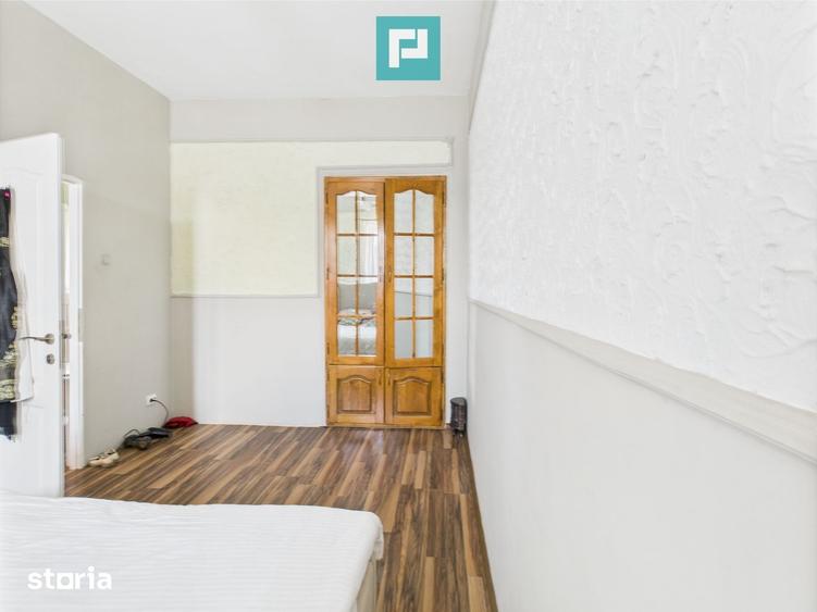 Casă cu 5 camere cu Teren 750 Mp în Micălaca