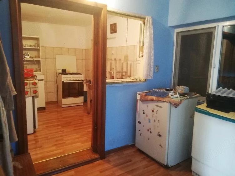Casă cu 3 camere cu Teren 250 Mp în Lacu Dulce