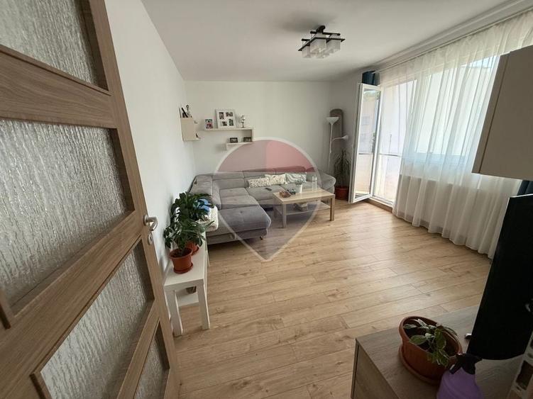 Apartament cu 4 camere decomandat, mobilat în Mănăștur