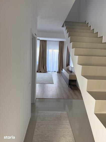 Casă cu 4 camere cu Teren 193 Mp în Central