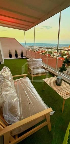 Apartament cu 5 camere decomandat, mobilat în Bună Ziua