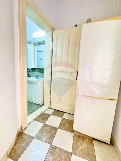 Apartament cu 2 camere decomandat, mobilat în Ultracentral