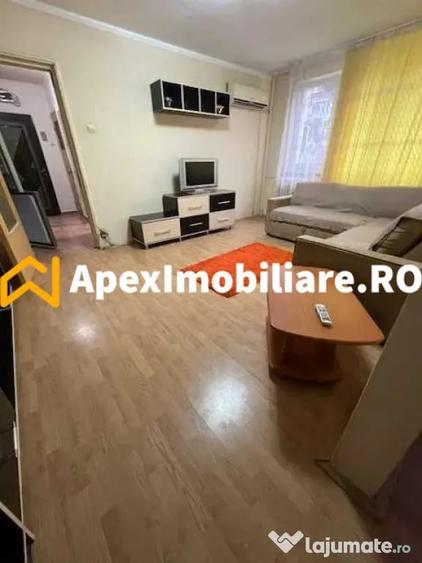 Apartament cu 3 camere semidecomandat în Giurgiului