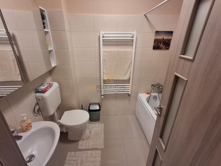 Garsonieră decomandată, mobilată în Central