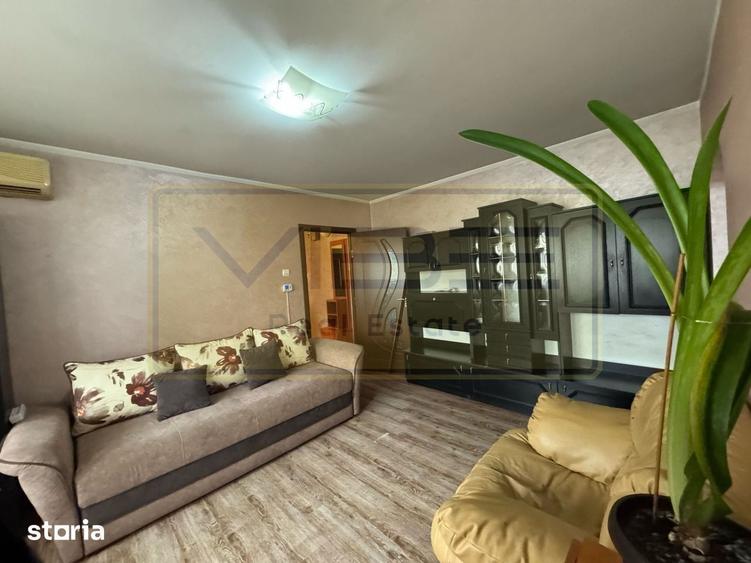 Apartament cu 2 camere semidecomandat, mobilat în Central