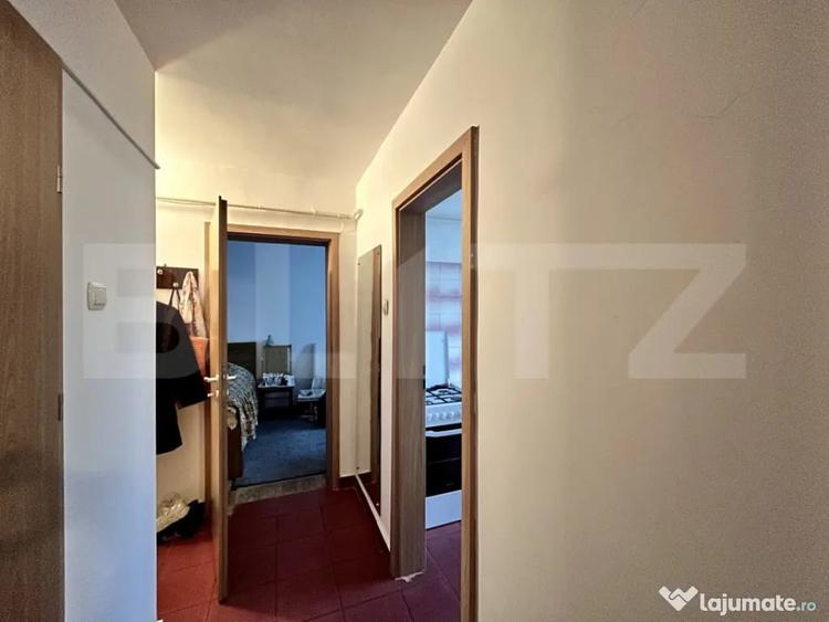 Apartament cu 3 camere semidecomandat în Andrei Mureșanu