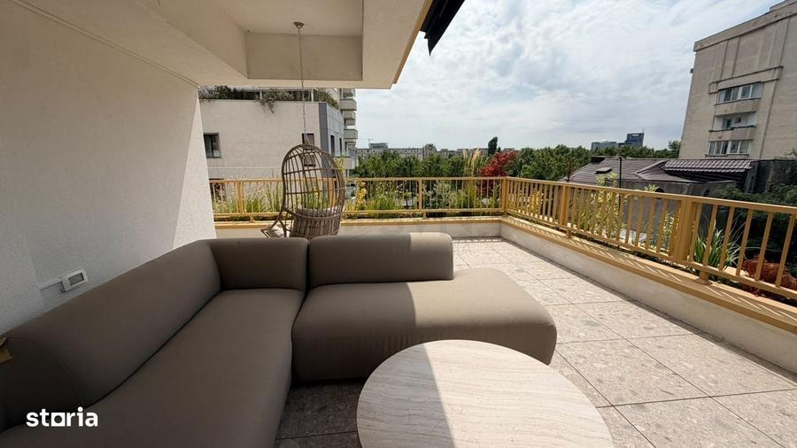 Apartament cu 3 camere în Unirii