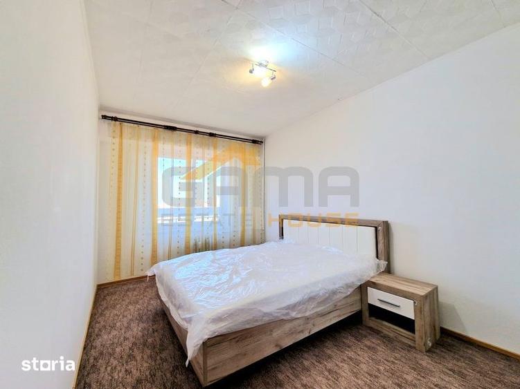 Apartament cu 3 camere decomandat în Polivalentă