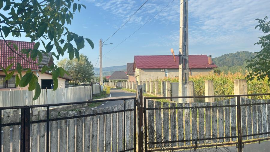 Teren Construcții intravilan de 1200 mp, în Sarasău