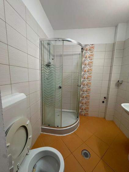 Apartament cu 2 camere decomandat în Virtuții
