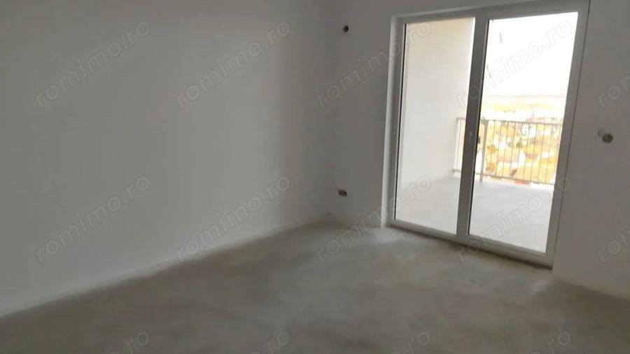Apartament cu 2 camere decomandat în Pietroasa