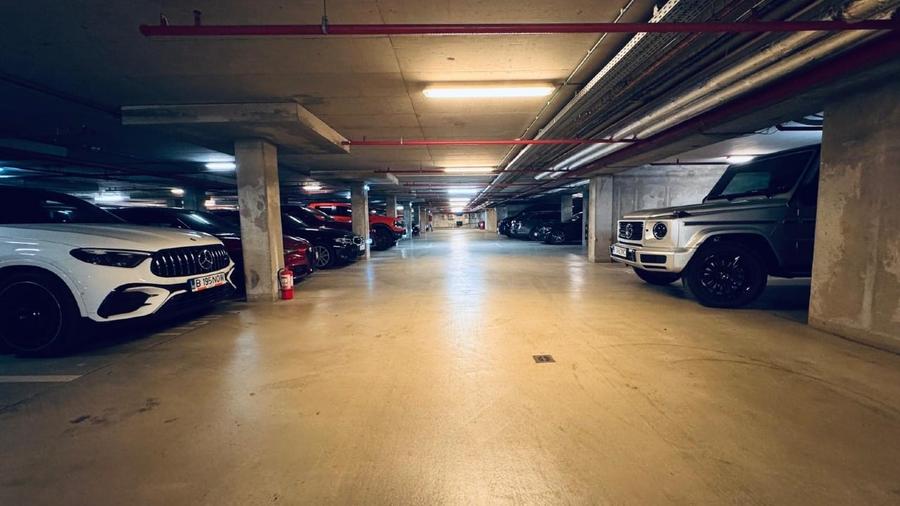 Apartament cu 3 camere decomandat, mobilat în Central