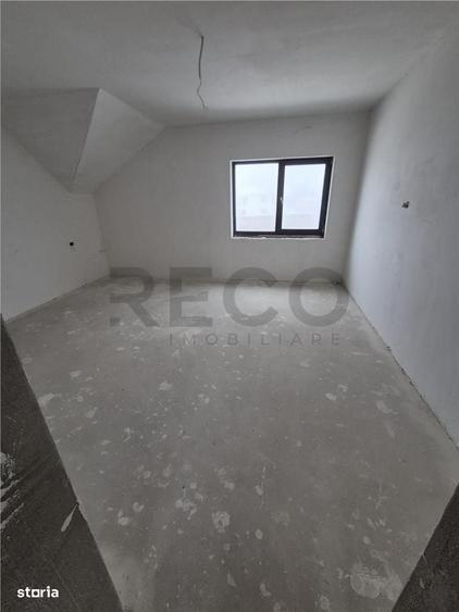Casă cu 4 camere cu Teren 598 Mp în Sântandrei