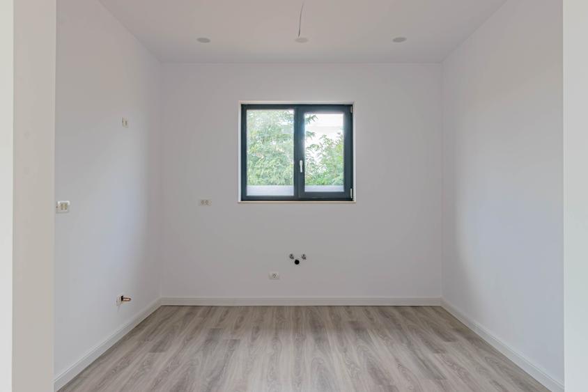Casă cu 4 camere cu Teren 440 Mp în Balotești