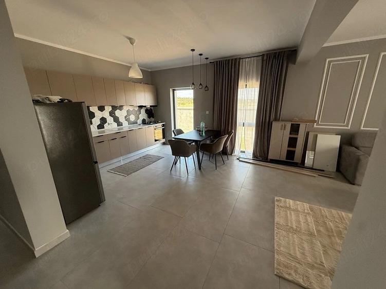 Casă cu 4 camere cu Teren 535 Mp în Central