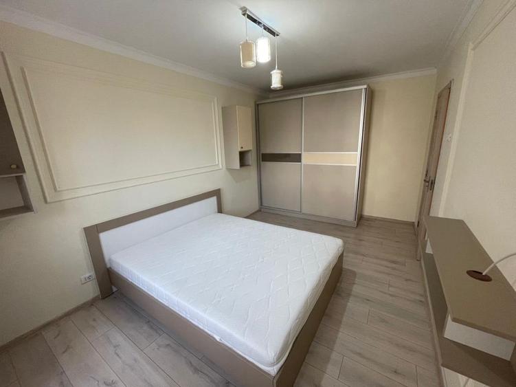 Apartament cu 2 camere decomandat în Precista
