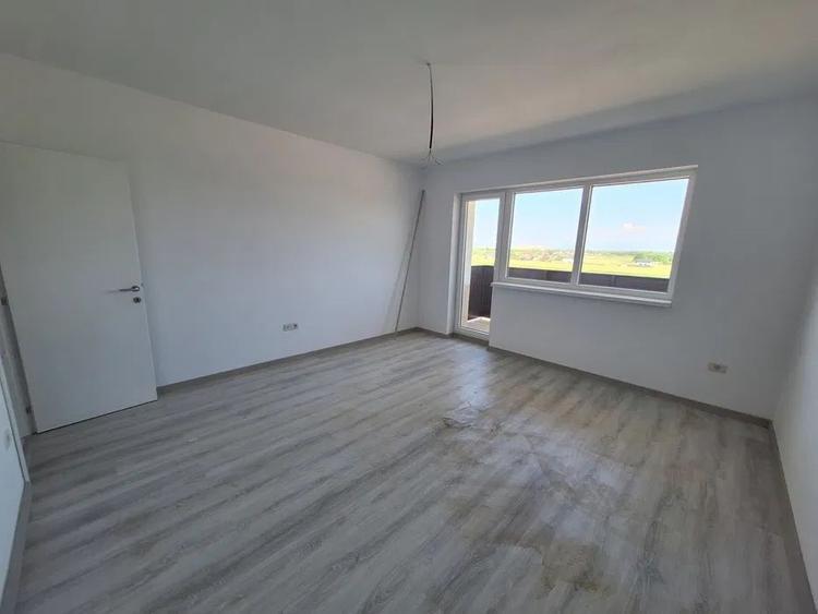 Apartament cu 3 camere în Sânpetru
